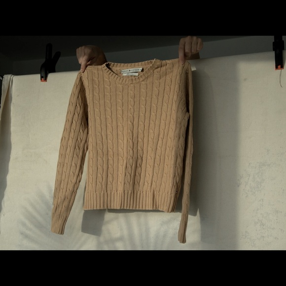 Tommy Hilfiger Sweater - Picture 2 of 3